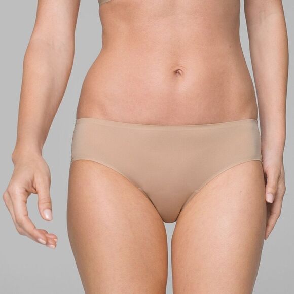 Soma Vanishing Edge Lace Back Hipster in Rapheal Red - Picture 6 of 9